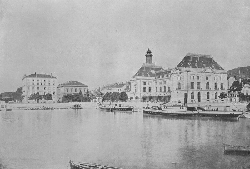 Neuchatel, Le Port og Hotel des Postes (s/h-billede) af Swiss Photographer