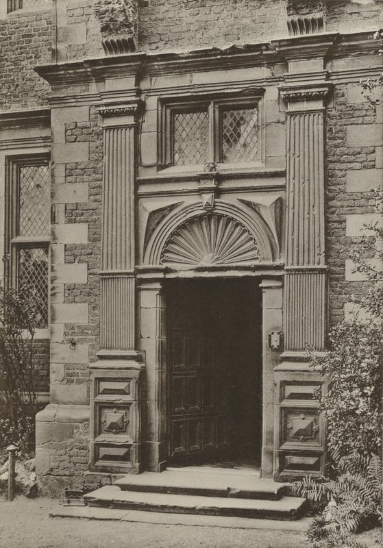 Doorway, Aston Hall, Warwickshire (s/h foto) af William Galsworthy Davie