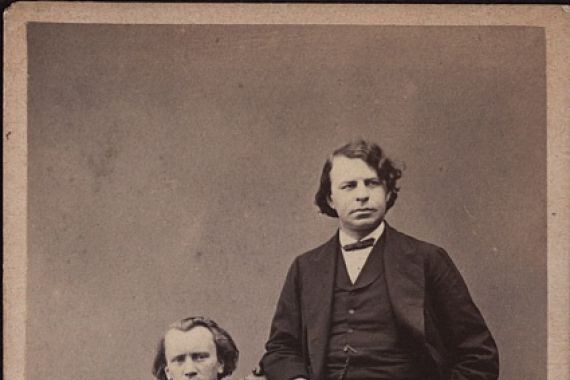 Photo studio J. Reiner.