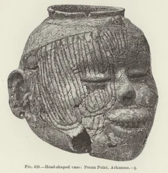 Hovedformet vase: Pecan Point, Arkansas (gravering)