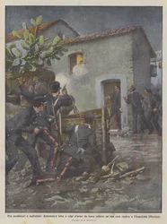 En dramatisk skudkamp mellem carabinieri og kriminelle omkring et rustikt hus?