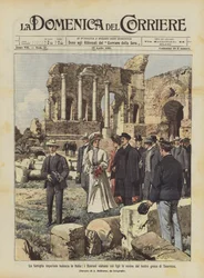 Den tyske kejserfamilie i Italien, suverænerne besøger ruinerne af det græske teater i Taormina med deres børn