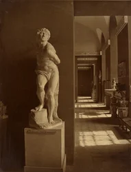 [»Den oprørske slave« af Michelangelo, Musée du Louvre]
