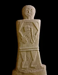 Forhistorisk kunst: mandlig stele fra Selva di Filetto (Filetto II), jernalderen (8.-6. århundrede f.Kr.) Pontremoli, Palace Bocconi