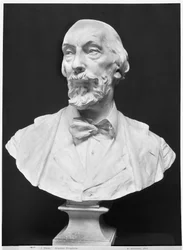 Buste af Auguste Vacquerie (1819-95) (gips) (bw foto)