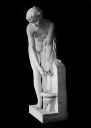 Pige ved springvandet, 1800-tallet, 1912.