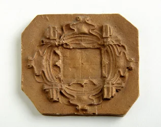 Maquette til en ottekantet plak (forgyldt gips)