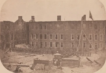 Evakueringen af Fort Sumter, april 1861, april 1861.