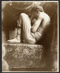 [Mandlig model i fosterstilling, Paris].
