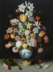 Et stilleben med blomster i en Wan Li-vase