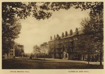 Princeton University: David Brown Hall; Alfred B Dod Hall (s/h foto)