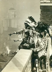 Blackfoot indianere på taget af McAlpin Hotel, nægter at sove på deres værelser, New York City