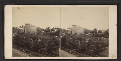 Bygning og grund, Oneida Community, New York State, ca. 1870 (s/h-foto)