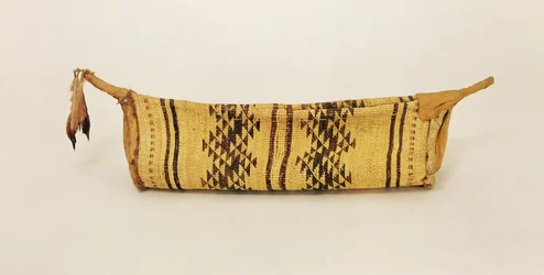 Hupa hoppe dansekurv, fra North Carolina (vævet fiber)
