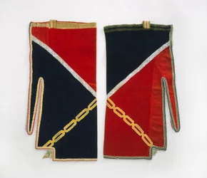 Leggings, Chippewa, ca. 1840 (uldstof, glasperler, silkebånd, bastfiberstropper og tråd)