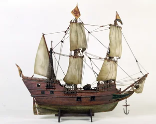 Model af den halve måne, Henry Hudsons skib, 1825-1900 (træ, lærred, metal, maling, snor)