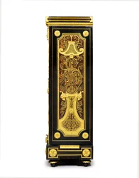 Louis XIV petit armoise, ca. 1700-10 (ormolu, messing, skildpaddeskal, ibenholt og marquetry)