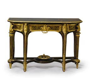 Et af et matchende par Louis XIV moleborde, ca. 1710 (ormolu monteret & Boulle messing indlagt skildpadde) (se også 469014 og 469015)