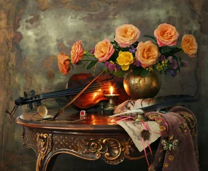 Vintage-violin og roser