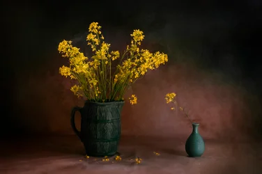 Stemningsfulde gule blomster