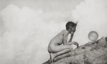 The Wonderful Globe (fotogravure)