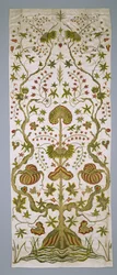 Panel fra et sæt sengetæpper, ca. 1705-25 (silke, guldtråd og broderi)