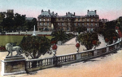 Paris: Palais og Jardin du Luxembourg. Fotografi af 1920 i "" Kunstnerisk Album"" af byen Paris. Privat samling.