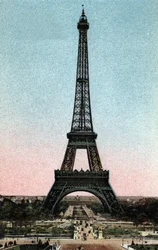 Paris: udsigt over Eiffeltårnet bygget mellem 1887 og 1889 af Gustave Eiffel (1832-1923). Fotografi af 1920 i "" Kunstnerisk Album"" af byen Paris. Privat samling.
