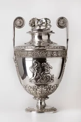 Storbritannien - Vase of the Lloyds Patriotic Fund (sølv