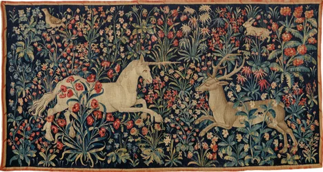 En enhjørning og en kronhjort i en blomstermark, ca. 1500.