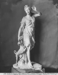 Marie-Adelaide de Savoie, hertuginde af Bourgogne, som jægerinden Diana, 1709 (se også 209277, 346031, 346032) (marmor)