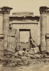 Medinet Habu: Romerske søjler