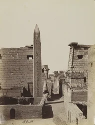 Obelisk og Pylon af Ramses
