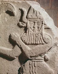 Relief forestillende en hetitisk afgud, 11.-9. århundrede f.Kr