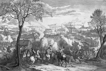 Slaget ved Culloden den 16. april 1746, graveret af Luke Sullivan, ca. 1746 (farvet stregsnit)