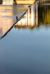 Chaussée du Bazacle, dæmning på Garonne, Toulouse, Haute-Garone (foto)