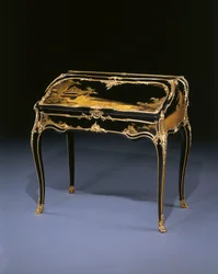 Louis XIV skrå skrivebord, ca. 1750 (ormolu-monteret japansk lak & lak Martin)