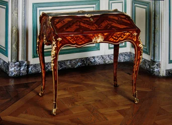 Louis XV Secretaire stemplet med bogstaverne B.V.R.B