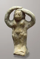 Figur af en sørgende, fra Azor, Israel (ler)