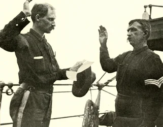 Løjtnant Lewis reenlisting Thomas Dixon, spansk-amerikanske krig, 19 juni 1898, 1899.