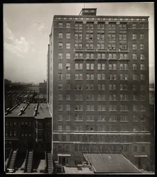 The Hotel Robert Fulton, 228 West 71st Street, New York, 1920 (sølv gelatinetryk)