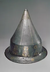 Hjelm med Deesis (stål med guld og sølv indlæg)