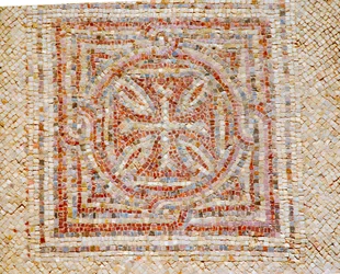 Detalje af et kors fra mosaikgulvet i den byzantinske kirke i Shoham, Israel, ca. 5. århundrede e.Kr. (mosaik)
