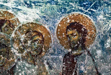 Helgenfigurer, fresko i kirken Taxiarhon, Old Pyli, Kos-øen, Grækenland (foto)