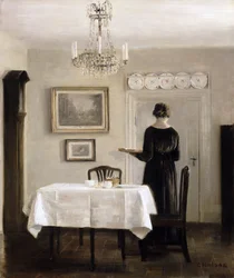 Interiør med Lady Carrying Tray, ca. 1905
