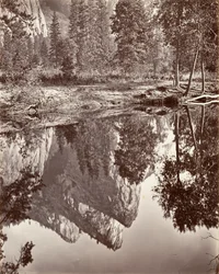 Spejlbillede af de tre brødre, Yosemite, ca. 1872, trykt ca. 1876.