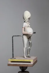 Degas Doll 1, 2017 (malet harpiks, stål, træ)