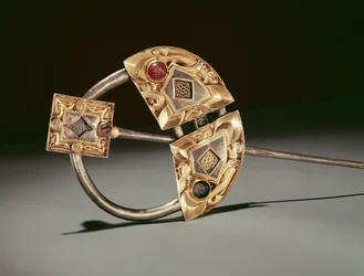 Ringformet broche, Ardagh Hoard, Reerasta, County Limerick, vikingetiden (forgyldt sølv)