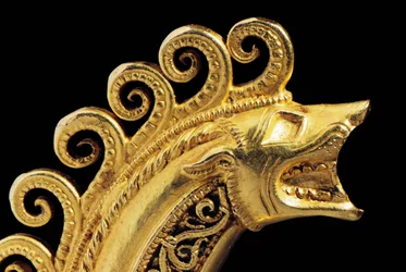 Meget vigtig La Tene kriger fibula, detalje (guld) (se også 1065822-7)