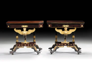 To klassiske udskårne kortborde, ca. 1815 (pakkeforgyldt palisander)